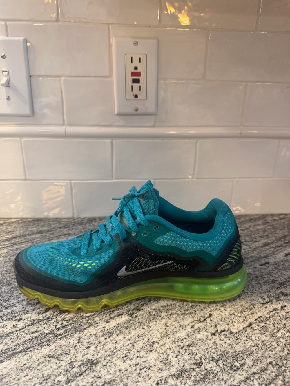 Women’s Nike Air Max Teal Flash Lime 621078-302 Size 9 - Picture 8 of 10